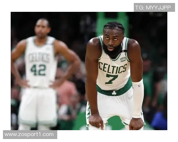 杰伦布朗首节表现低迷仅得7分2板投篮命中率堪忧需调整状态