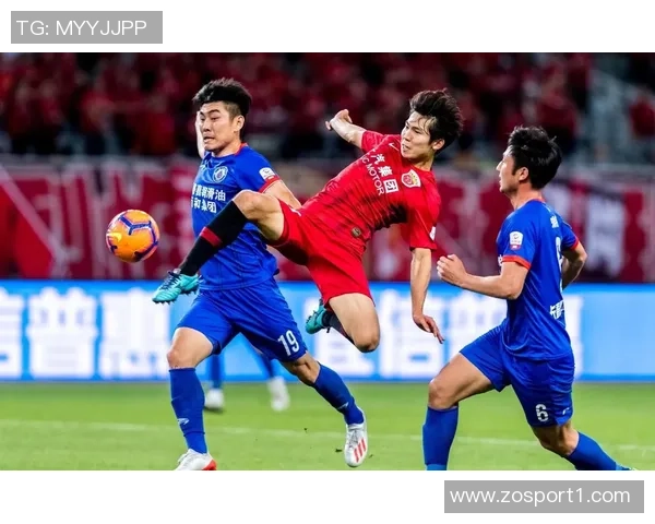 山东泰山足球俱乐部成为中超首支积分突破1500分的球队荣耀时刻 山东泰山足球俱乐部成为中超首支积分突破1500分的球队荣耀时刻