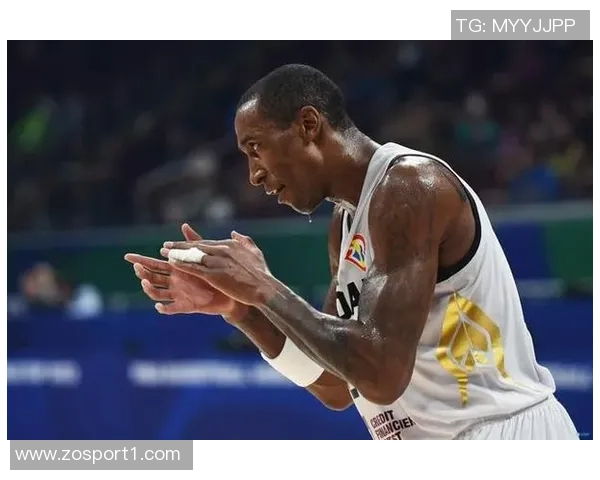 杰弗森回顾历史级别光头球员的辉煌成就与影响力分析 杰弗森回顾历史级别光头球员的辉煌成就与影响力分析